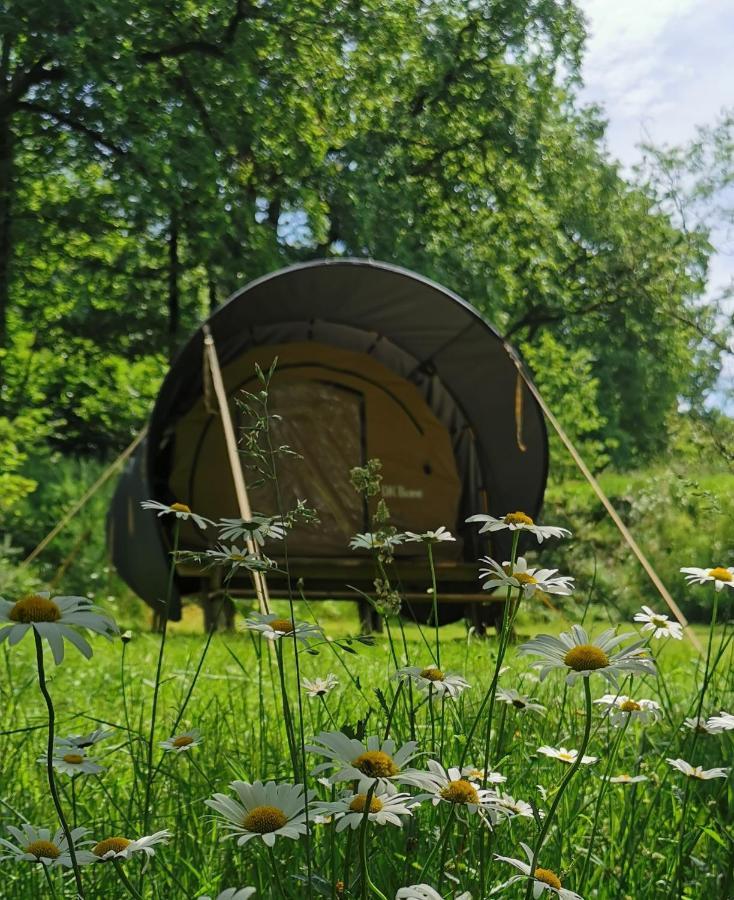 Camping De La Chagnee Saint-Aubin-le-Cloud Exterior foto